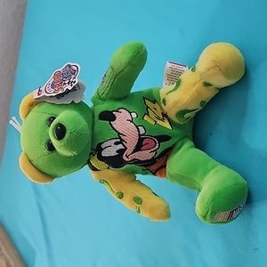 NWT Disney Daytona 500 collector Goofy 2004 Nascar Beany Bear